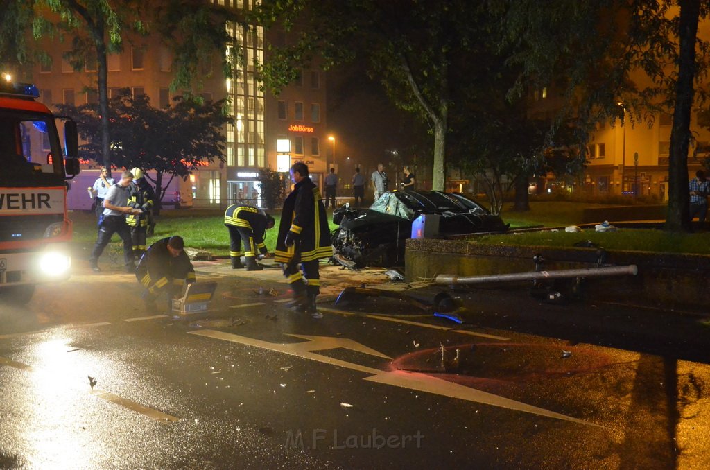 VU Pkw Koeln Neustadt Nord Hansaring Eberplatz P49.JPG